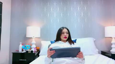 HazelMoret online show from February 2026 03:26:02 PM