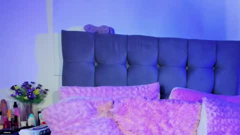 Snapshot of hazz_smith chatting on November 2025 06:29:01 PM HAZZ SMITH online show from November 2025 06:29:01 PM