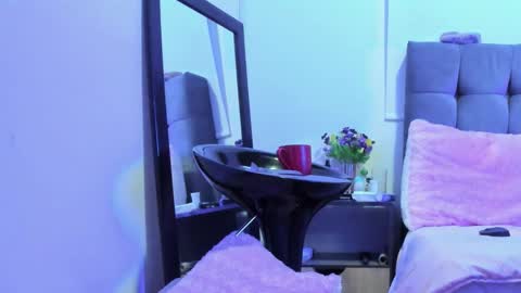 Snapshot of hazz_smith chatting on November 2025 08:47:01 AM HAZZ SMITH online show from November 2025 08:47:01 AM