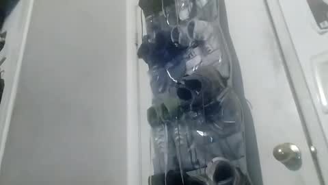 Snapshot of hbdj2164 chatting on January 2025 12:40:02 PM hbdj2164 online show from January 2025 12:40:02 PM