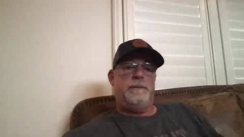 Snapshot of hdeuce22 chatting on December 2025 05:41:01 PM Hdeuce22 online show from December 2025 05:41:01 PM