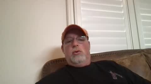 Snapshot of hdeuce22 chatting on January 2026 04:43:02 PM Hdeuce22 online show from January 2026 04:43:02 PM