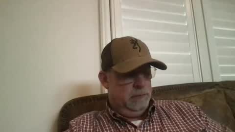 Snapshot of hdeuce22 chatting on January 2026 08:11:02 PM Hdeuce22 online show from January 2026 08:11:02 PM