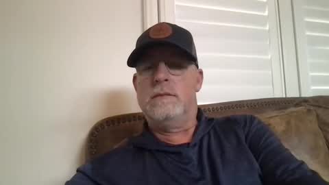 Snapshot of hdeuce22 chatting on February 2026 06:35:02 PM Hdeuce22 online show from February 2026 06:35:02 PM