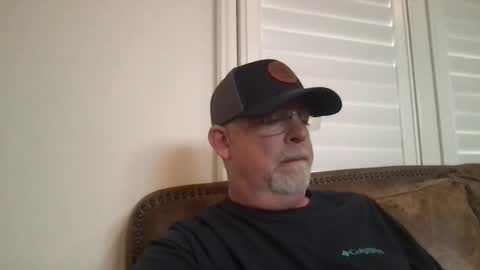 Snapshot of hdeuce22 chatting on February 2026 04:25:01 PM Hdeuce22 online show from February 2026 04:25:01 PM