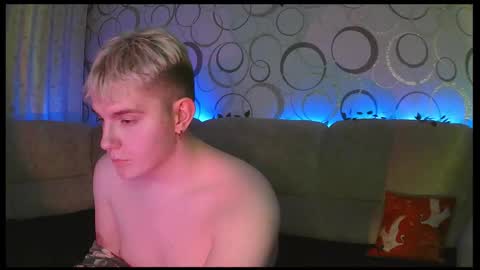 Snapshot of heatctrl chatting on February 2026 08:51:01 PM Justin online show from February 2026 08:51:01 PM