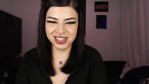 Snapshot of heatherdemonzx_ chatting on September 2025 02:15:02 AM HEATHER DEMONZX Please help me to reach 100 thumbs up online show from September 2025 02:15:02 AM