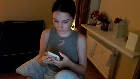 Snapshot of heaven_chloe chatting on March 2025 04:46:01 PM Heaven girl online show from March 2025 04:46:01 PM