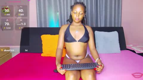 Snapshot of heaven_gall_ chatting on January 2026 07:19:01 PM AngieLizzy online show from January 2026 07:19:01 PM