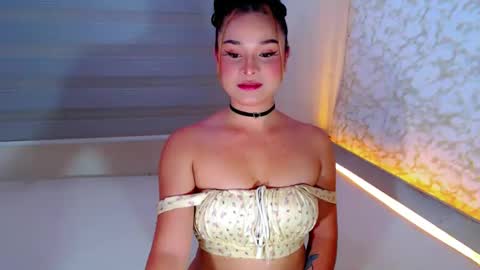 Snapshot of heavenlypleasurexx chatting on February 2026 04:39:02 AM HEAVEN online show from February 2026 04:39:02 AM