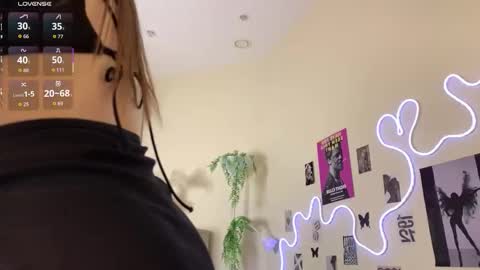 heavenmoth online show from March 2026 01:17:01 PM