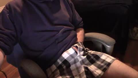 Snapshot of heavilyhung chatting on February 2025 04:37:02 AM John online show from February 2025 04:37:02 AM