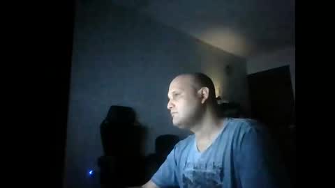 Snapshot of heavy_rebellxc chatting on March 2026 08:40:01 AM Heavy Rebell online show from March 2026 08:40:01 AM
