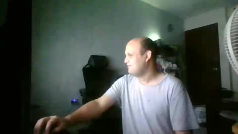 Snapshot of heavy_rebellxc chatting on May 2026 05:57:01 AM Heavy Rebell online show from May 2026 05:57:01 AM