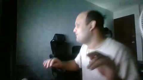 Snapshot of heavy_rebellxc chatting on May 2026 07:37:02 AM Heavy Rebell online show from May 2026 07:37:02 AM