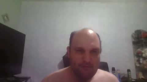 Snapshot of heavy_rebellxc chatting on May 2026 04:19:02 AM Heavy Rebell online show from May 2026 04:19:02 AM