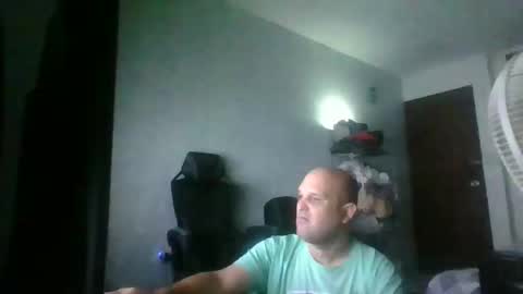 Snapshot of heavy_rebellxc chatting on May 2026 04:41:02 AM Heavy Rebell online show from May 2026 04:41:02 AM