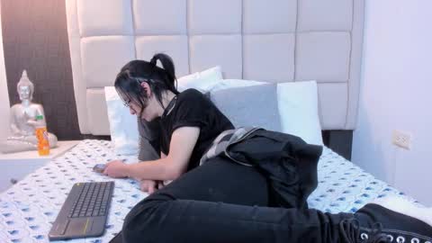 Keira Hecate online show from March 2025 07:42:02 PM