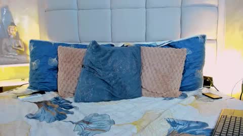 Keira Hecate online show from October 2025 10:44:01 PM