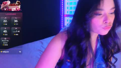 Snapshot of hecate_gh chatting on February 2025 10:59:01 PM Hecate online show from February 2025 10:59:01 PM