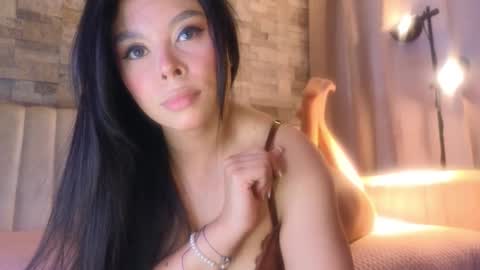 Snapshot of hecate_gh chatting on October 2025 10:10:01 PM Hecate online show from October 2025 10:10:01 PM