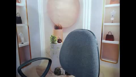 Snapshot of hechin chatting on January 2026 03:23:02 AM love bug online show from January 2026 03:23:02 AM