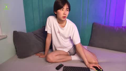 HEEJIN online show from November 2025 08:40:01 PM