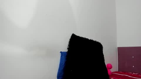 heellboy_ online show from December 2025 04:54:01 AM