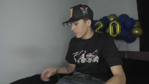 Snapshot of heellboy_ chatting on May 2026 05:04:02 AM heellboy_ online show from May 2026 05:04:02 AM