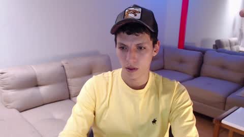 hefesto_69 online show from December 2024 08:47:01 PM