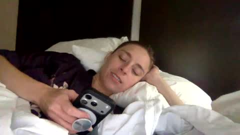heidi_is_here_72 online show from July 2026 03:21:01 PM