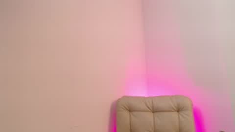Snapshot of heidipalmer chatting on June 2026 02:42:01 AM Heidi Palmer online show from June 2026 02:42:01 AM
