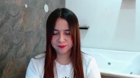 Heidy online show from November 2025 12:59:02 PM