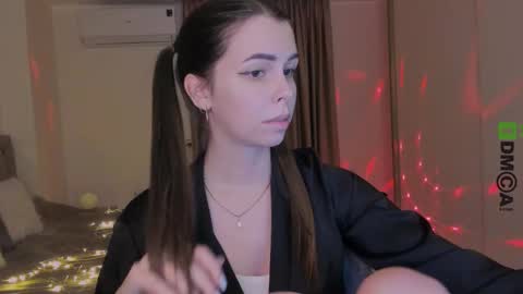 Heiley online show from March 2025 09:07:02 PM