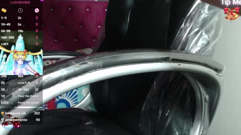 Snapshot of helen_russoo chatting on December 2024 09:19:01 PM Helen online show from December 2024 09:19:01 PM