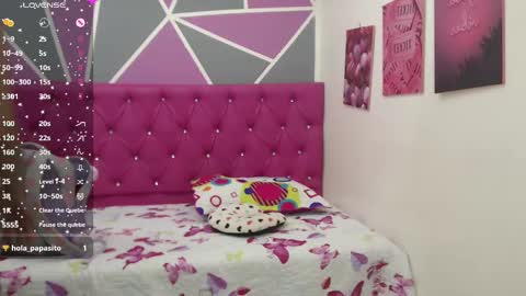 Snapshot of helen_russoo chatting on February 2025 09:54:01 PM Helen online show from February 2025 09:54:01 PM