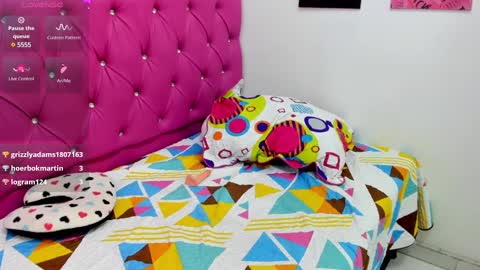 Snapshot of helen_russoo chatting on March 2025 09:06:02 PM Helen online show from March 2025 09:06:02 PM