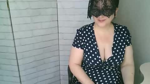 Helen online show from April 2026 04:17:01 AM