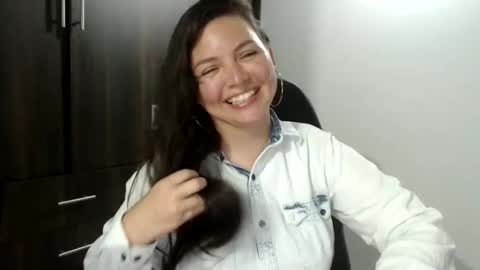 helena online show from October 2025 11:06:02 PM