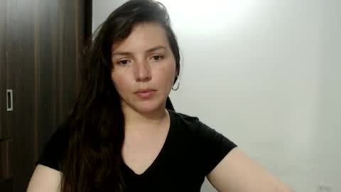 helena online show from November 2025 09:27:02 PM