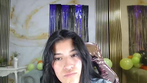 helena1_s online show from November 2025 08:11:01 PM