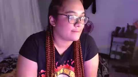 Helena online show from February 2025 07:52:02 PM