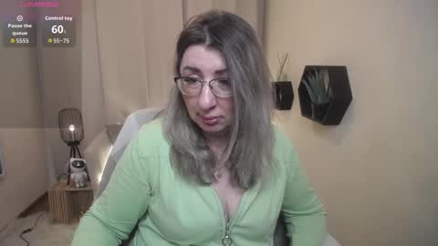 helenenigma online show from February 2026 07:47:02 PM