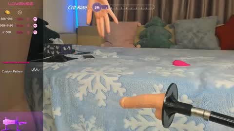 Snapshot of helenmiaalice chatting on December 2024 10:44:02 PM Im Alicestream almost every day 1900-0300 GMT online show from December 2024 10:44:02 PM