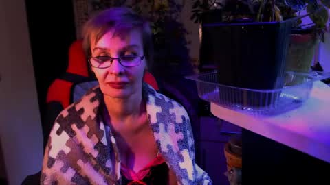 Helga online show from May 2026 02:58:01 PM