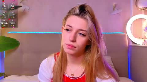 Snapshot of helgasimmons chatting on December 2025 08:01:02 AM Bonnie3 online show from December 2025 08:01:02 AM