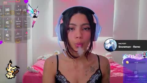 Snapshot of helia_n_amy chatting on January 2026 08:58:01 PM Helia Transfem and Amy online show from January 2026 08:58:01 PM