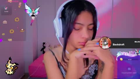 Snapshot of helia_n_amy chatting on January 2026 01:20:02 AM Helia Transfem and Amy online show from January 2026 01:20:02 AM