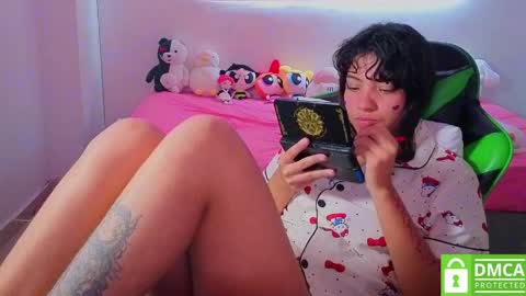 Snapshot of helia_n_amy chatting on March 2026 04:41:01 PM Helia Transfem and Amy online show from March 2026 04:41:01 PM