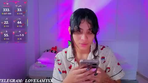 Snapshot of helia_n_amy chatting on April 2026 02:37:02 AM Helia Transfem and Amy online show from April 2026 02:37:02 AM
